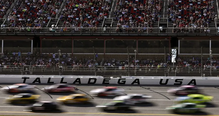 Talladega Superspeedway: The Cursed Track Where Cars Hit 210 MPH and Drivers Pray Before Going Out