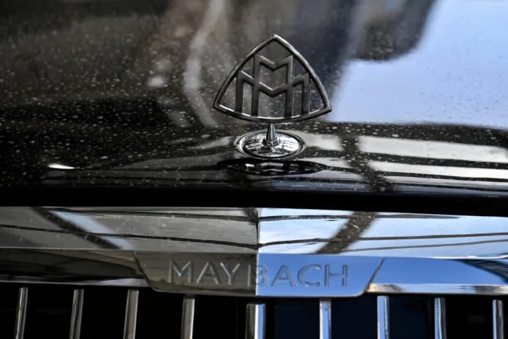 maybach logo