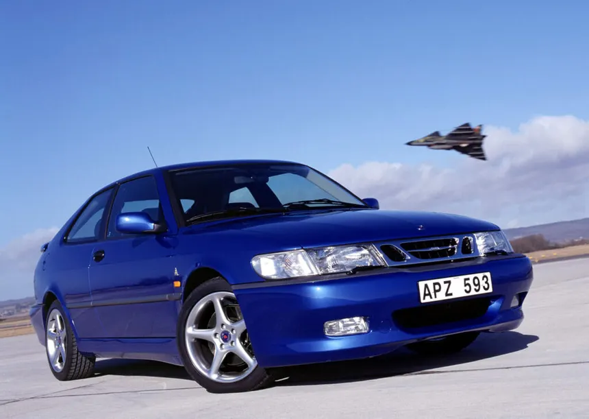SAAB 9-3 Viggen in blue — the last SAAB with its own soul before Trollhättan closed