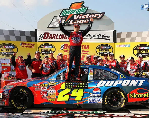 Jeff Gordon: El Chico de California que NASCAR Amó, Odió y No Pudo Dejar de Admirar