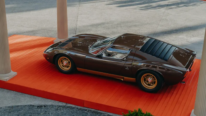 Lamborghini Miura SV