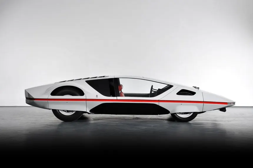 Vista lateral del Ferrari 512S Modulo