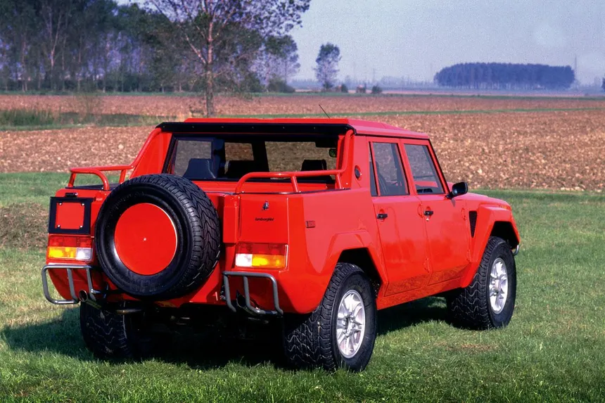 Lamborghini LM002 Rambo Lambo front view, Countach V12 in military chassis