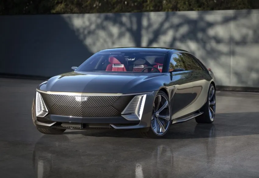 Cadillac Celestiq front fascia with illuminated grille and vertical lighting signature
