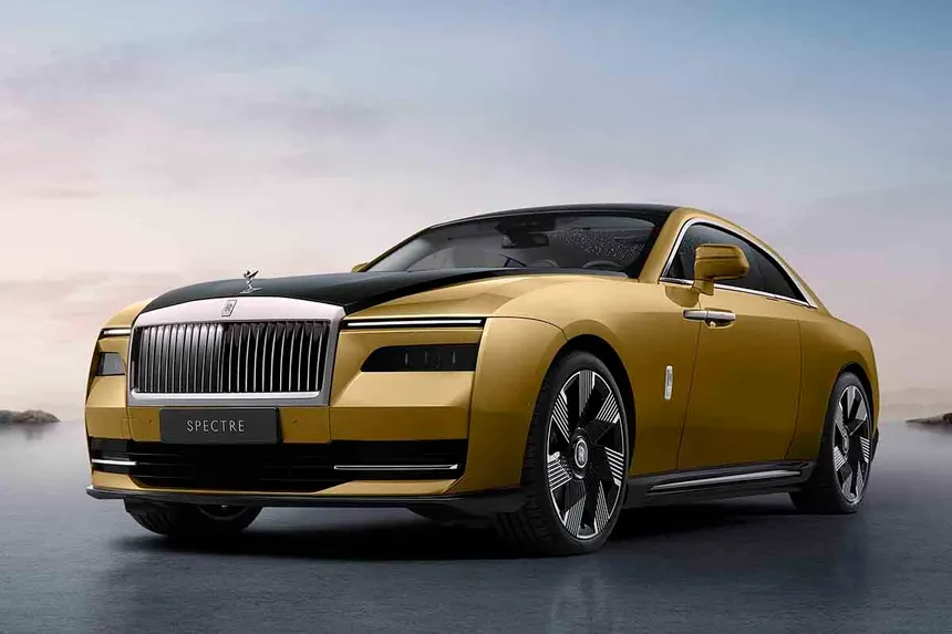 Rolls-Royce Spectre en vista lateral, primer super coupé eléctrico de la marca