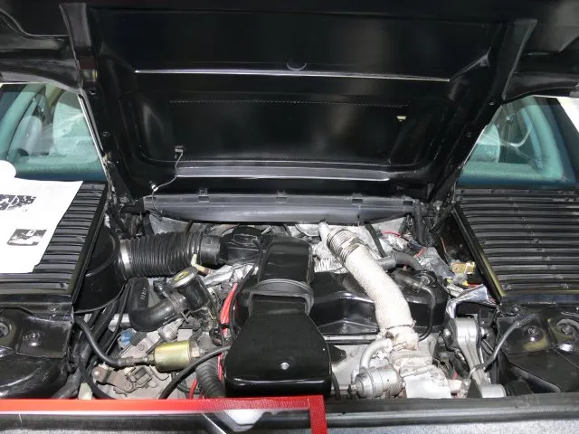 Pontiac Fiero 1984 con motor Hot Vapor desarrollado por Smokey Yunick, 250 caballos y 50 millas por galón