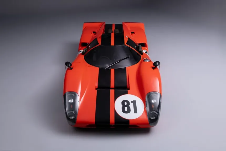 LOLA T70