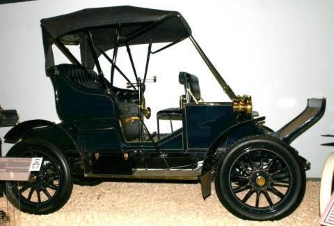 Adams-Farwell de 1906 con motor rotativo de cinco cilindros refrigerado por aire