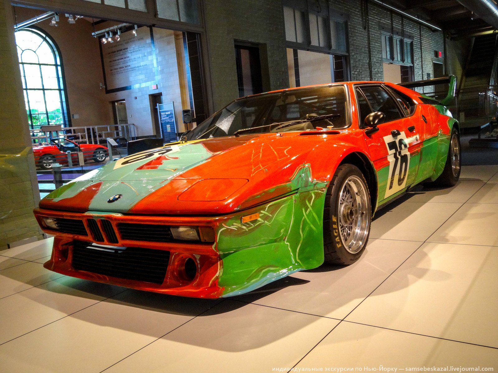 BMW M1 Art Car dipinta a mano da Andy Warhol nel 1979, sesta a Le Mans