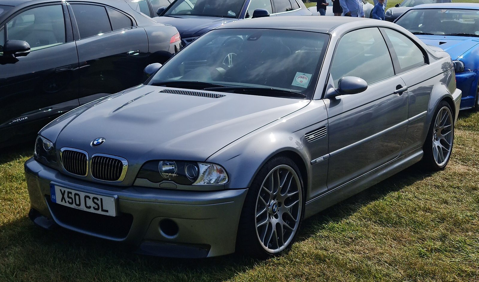 BMW M3 CSL E46 grigio argento con tetto in fibra di carbonio