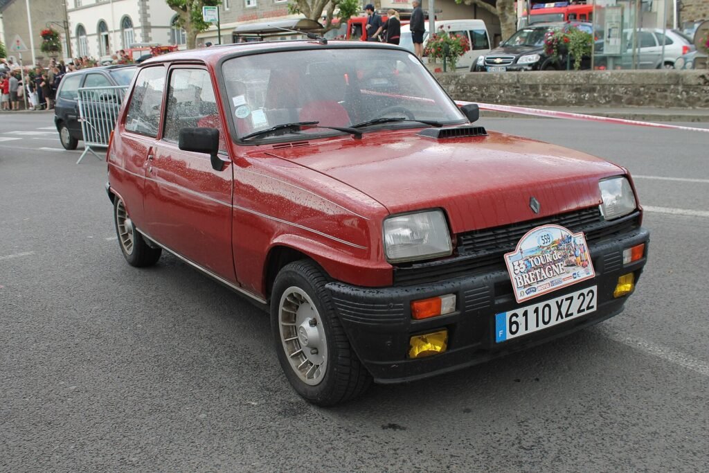 Red Renault 5 Alpine Turbo at a classic car meet