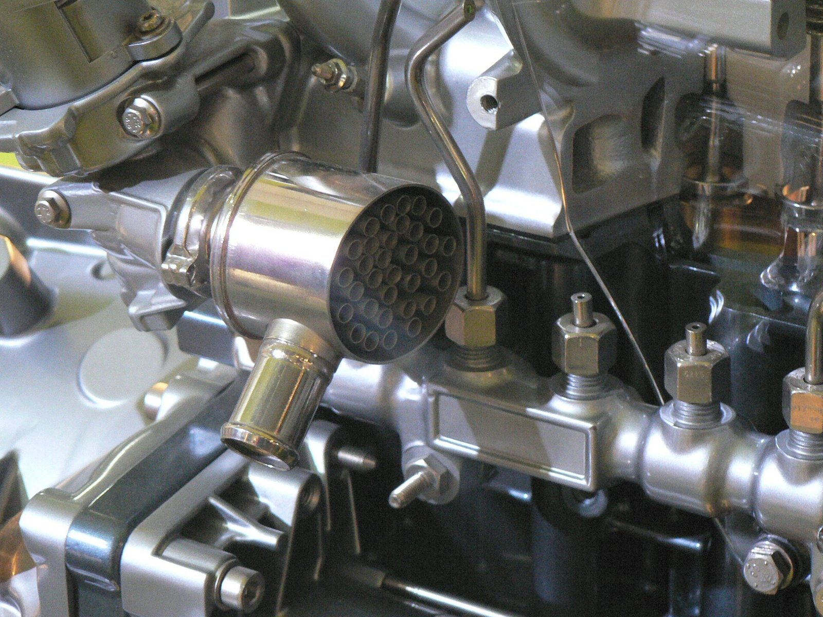 Scambiatore EGR montato su un motore diesel
