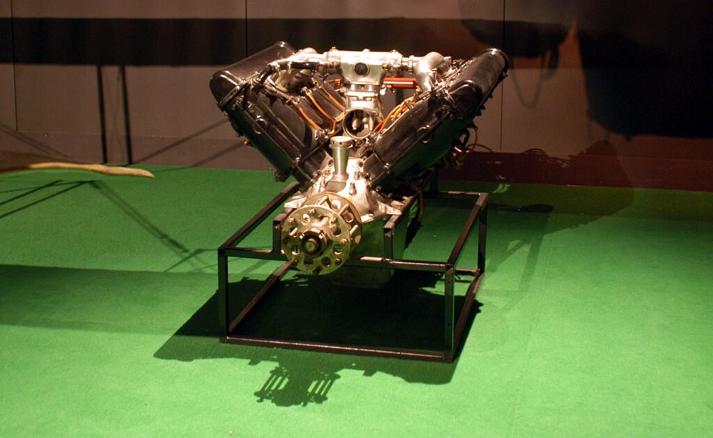 Motore Hispano-Suiza 8 progettato da Marc Birkigt a Barcellona, il V8 degli SPAD di Francesco Baracca