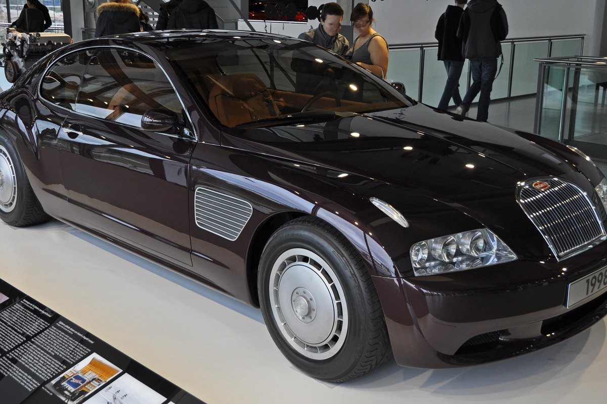 Bugatti EB118 del 1998, il primo prototipo della Bugatti di Piëch, disegnato da Italdesign