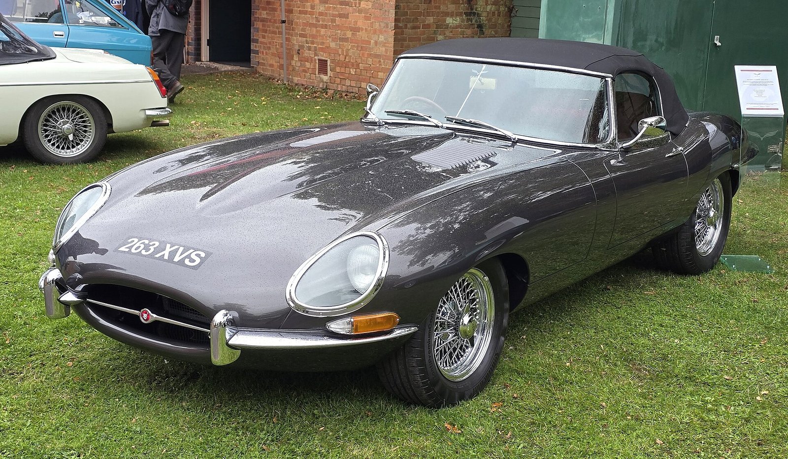 Jaguar E-Type ricostruita da Eagle
