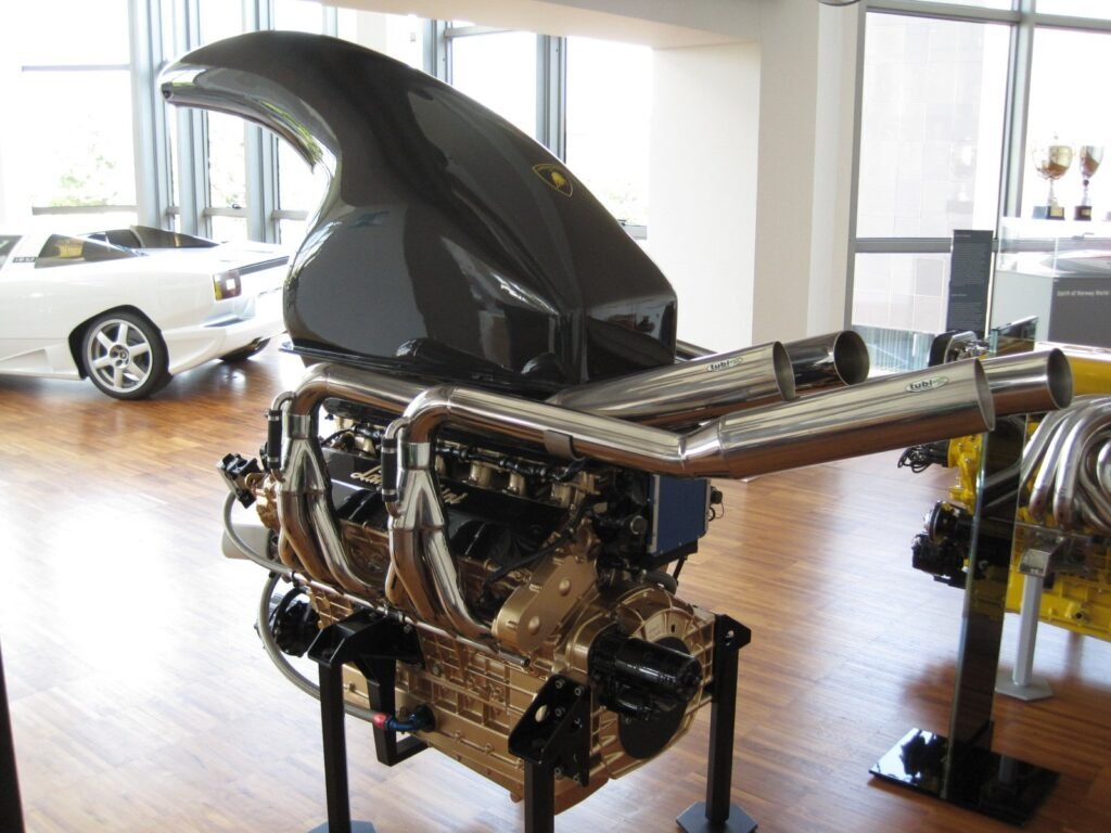Lamborghini L804 8.2-liter marine V12 with its carbon fiber air scoop