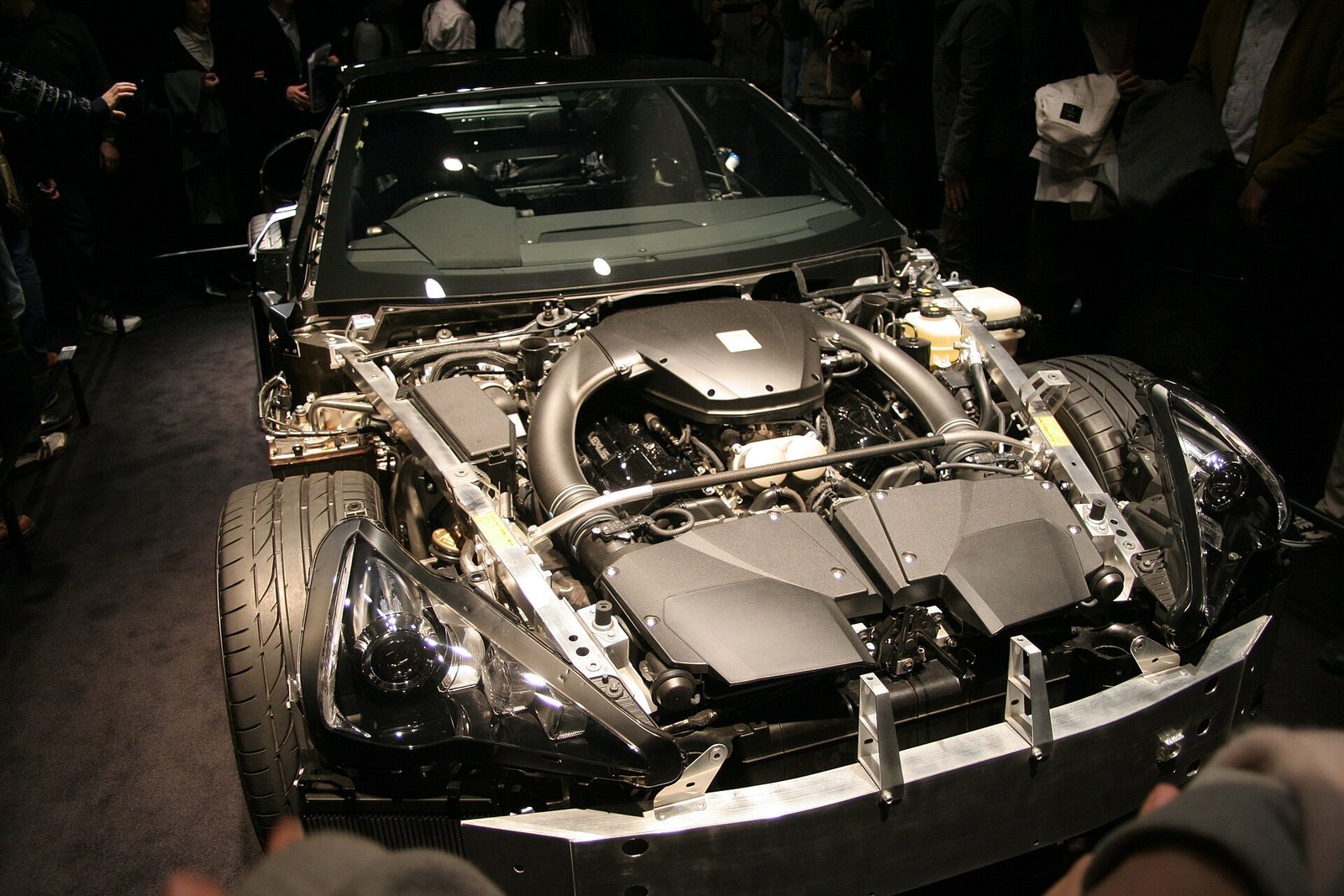 Struttura in fibra di carbonio della Lexus LFA senza carrozzeria