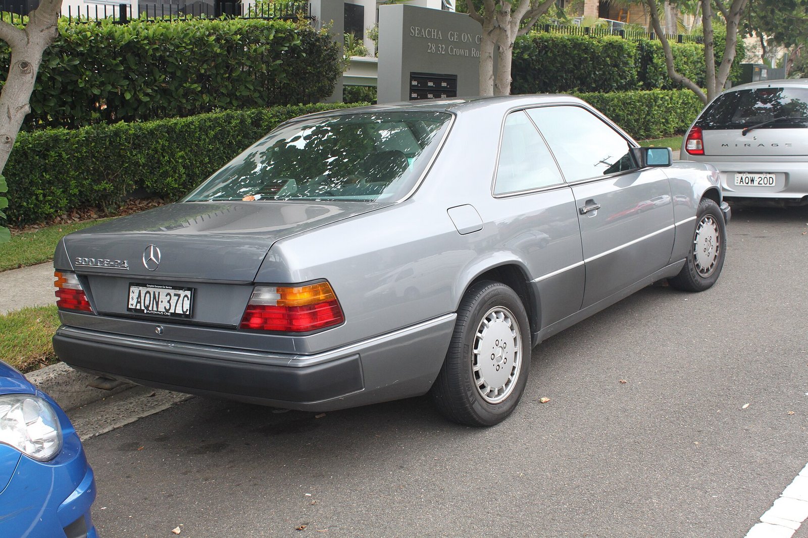 Mercedes 300 CE-24 del 1990