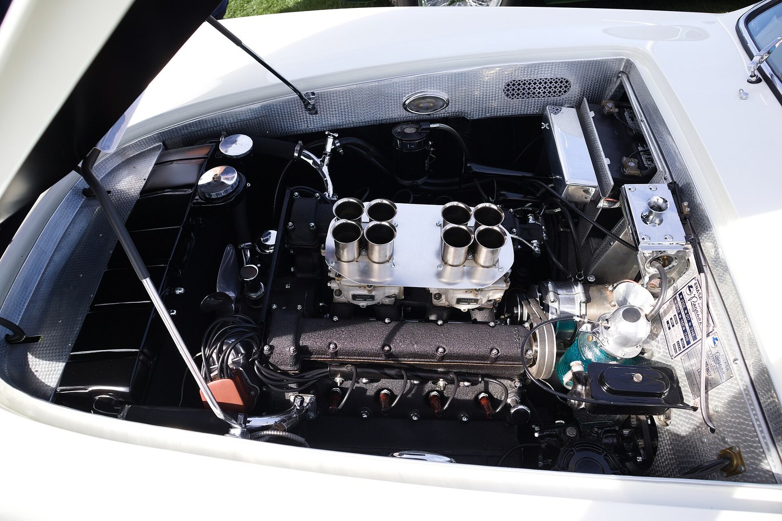 Motore V8 a quattro alberi della Pegaso Z-102
