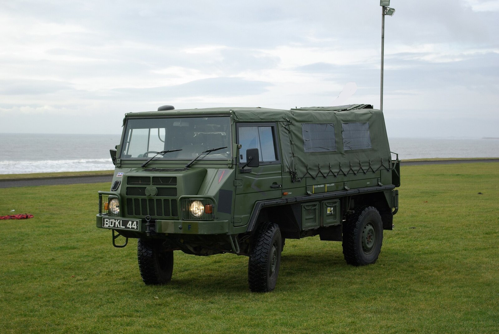 Pinzgauer 710 militare