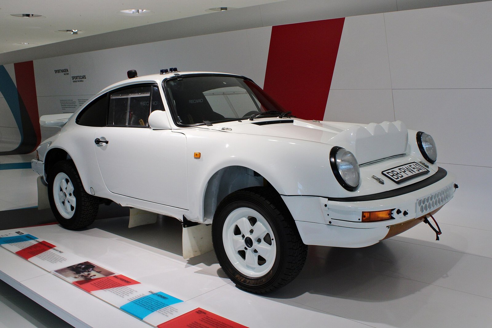 Porsche 953 vincitrice della Dakar 1984