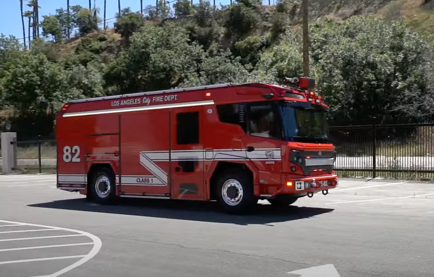 Rosenbauer RTX de los Bomberos de Los Ángeles, el primer camión de bomberos eléctrico de Norteamérica