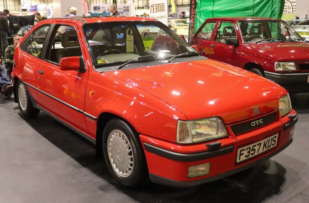 Vauxhall Astra GTE 16V rojo de 1989, la versión británica del Kadett GSi 16V